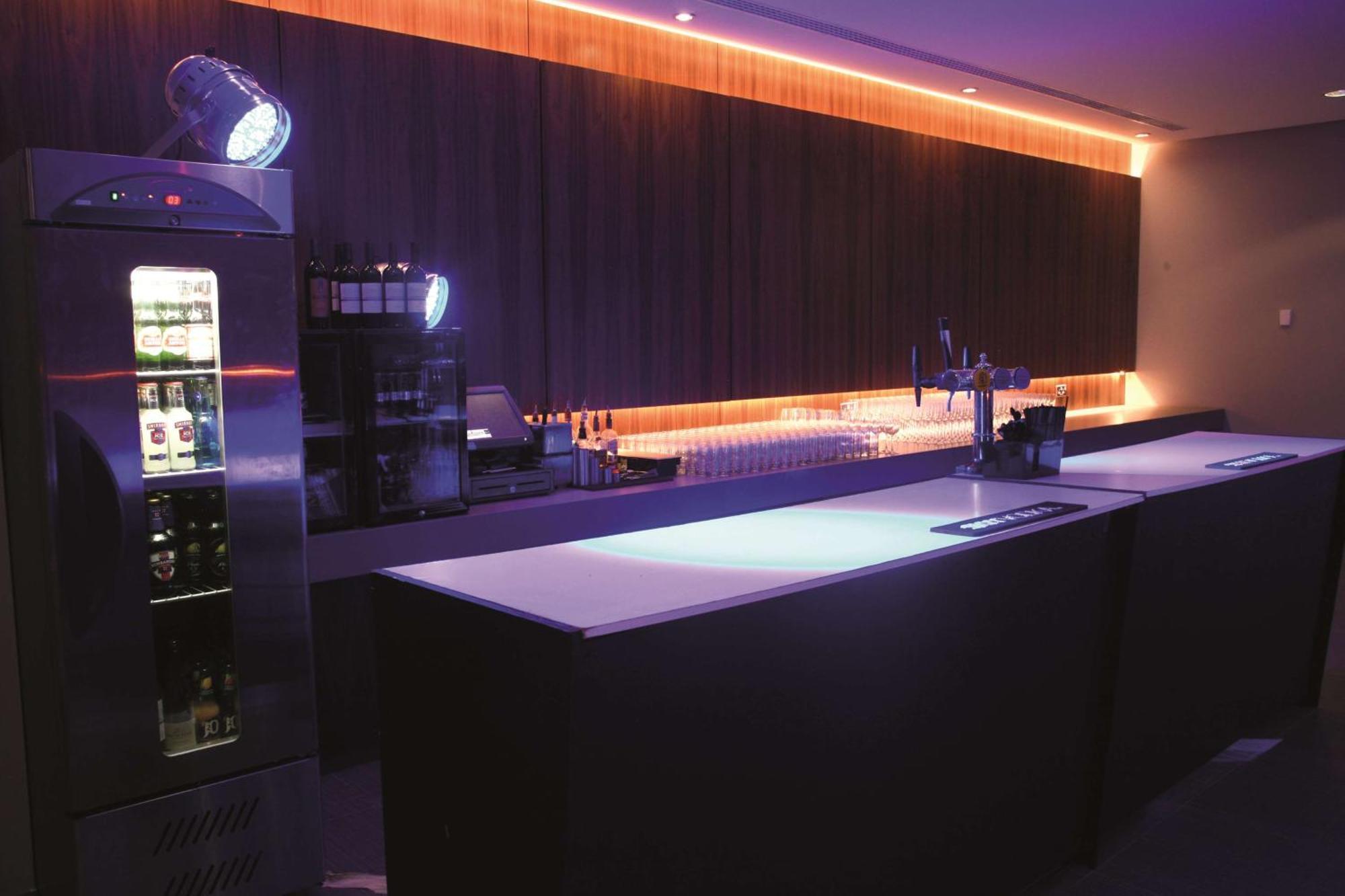 Radisson Blu Hotel East Midlands Airport Касл-Донингтон Экстерьер фото