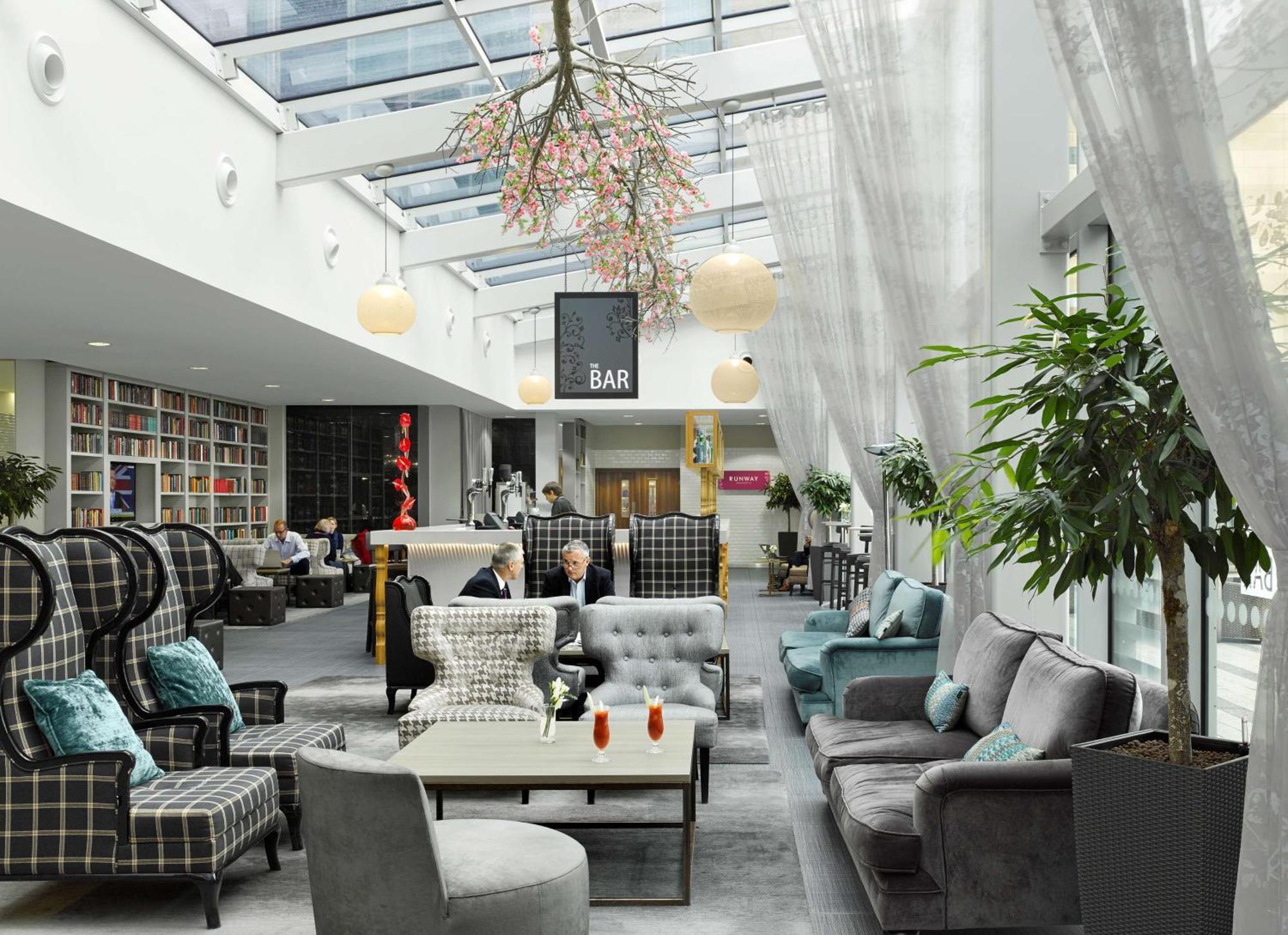 Radisson Blu Hotel East Midlands Airport Касл-Донингтон Экстерьер фото