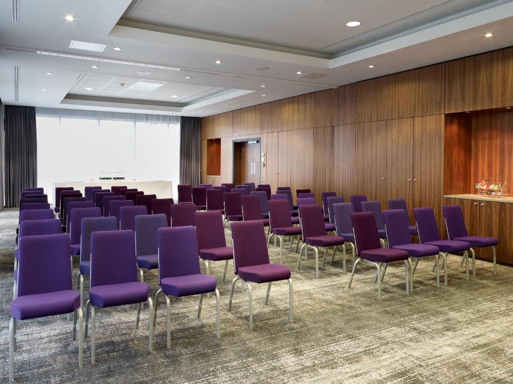 Radisson Blu Hotel East Midlands Airport Касл-Донингтон Экстерьер фото